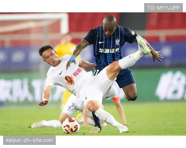 大连英博拼搏精神彰显 85分钟扳平补时绝杀